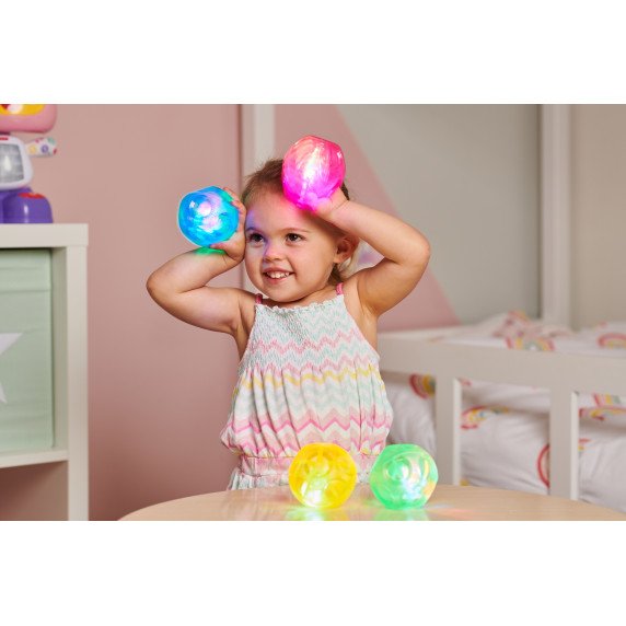 Šoklūs šviečiantys kamuoliai (4 vnt.)