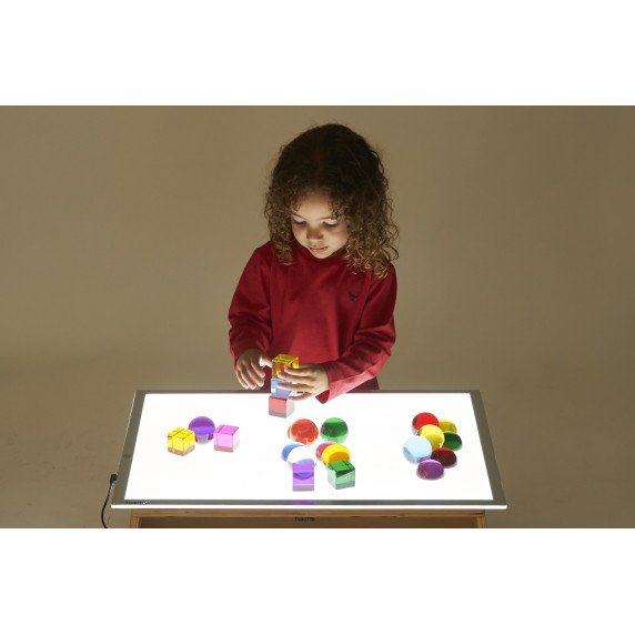 Žemas medinis stalas su A2 balta LED šviesos plokštė