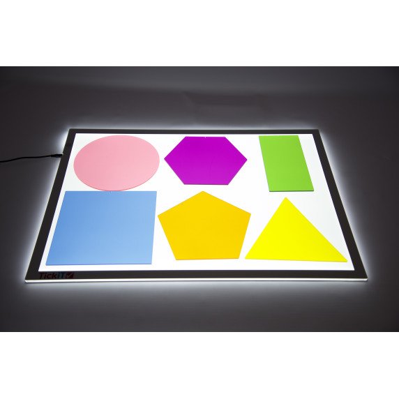 Didelės spalvotos figūros šviesos stalui (6 vnt.)