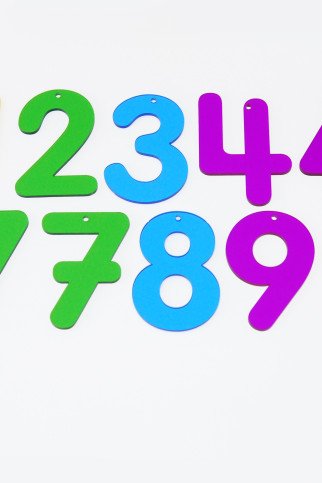 Skaidrūs spalvoti akriliniai skaičiai (14 vnt.) Skaidrūs spalvoti akriliniai skaičiai (14 vnt.)