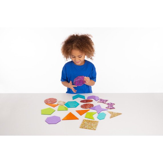 Blizgančios skaidrios figūros šviesos stalui (21 vnt.)