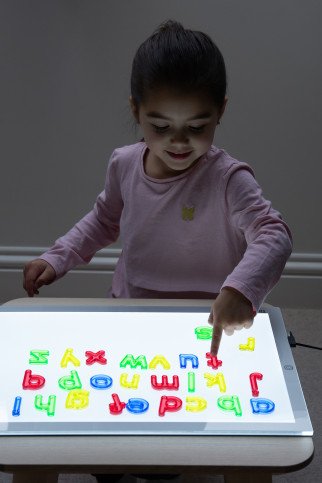 LED šviesos lenta A3 formato – šviesos, spalvų ir sensoriniam tyrinėjimui