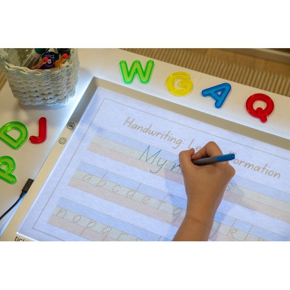 Spalvas keičianti A3 LED šviesos lenta