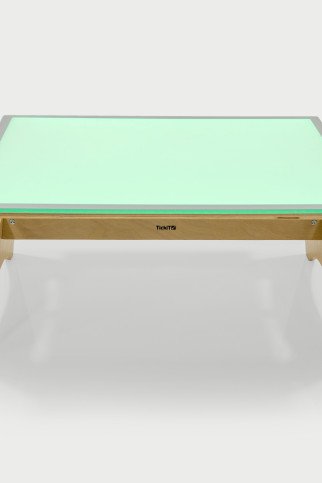 Spalvas keičianti A2 LED šviesos lenta su žemu stalu