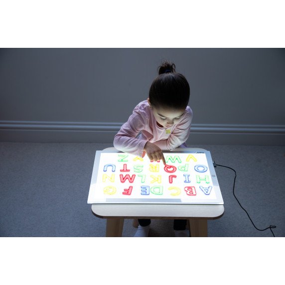 Permatomų didžiųjų raidžių rinkinys (26 vnt.)