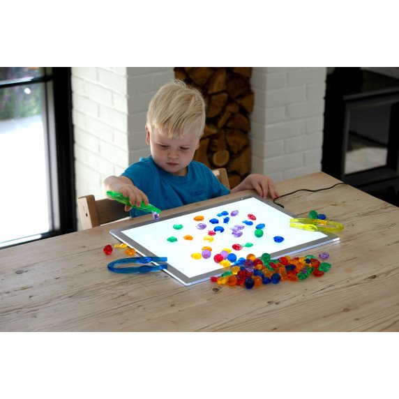 Permatomos kosmoso figūrėlės (108 vnt.)