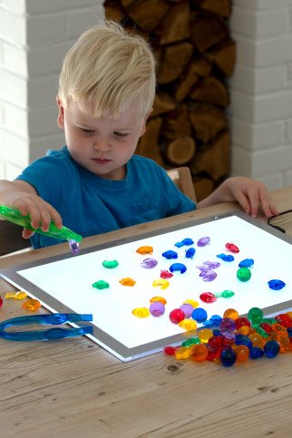 Permatomos kosmoso figūrėlės (108 vnt.)