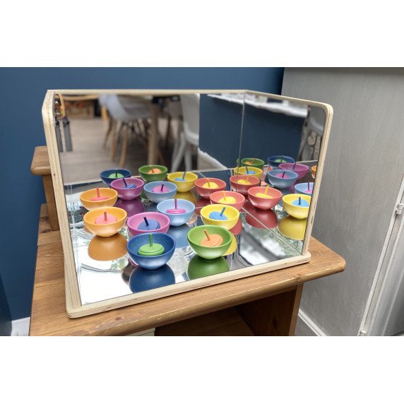 Medinis tyrinėjimo veidrodis – atspindžių ir vaizduotės žaidimams