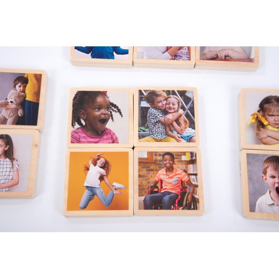 MANO JAUSMAI Medinės emocinio ugdymo kortelės