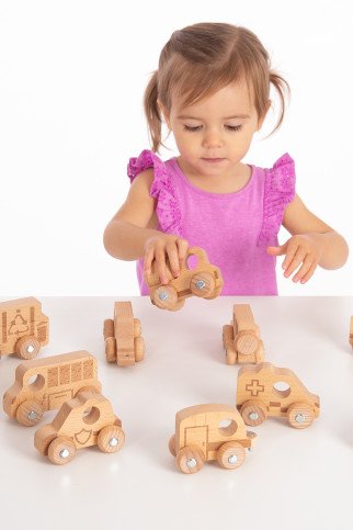 Medinių mašinėlių rinkinys “Miesto pažinimas” (12 vnt.)