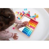 Spalvotų permatomų apskritimų rinkinys su veidrodiniu mediniu padėklu (100 vnt.) Spalvotų permatomų apskritimų rinkinys su veidrodiniu mediniu padėklu (100 vnt.)