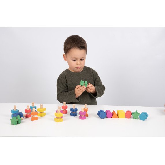 Mediniai varžtai ir veržlės (21 vnt.)