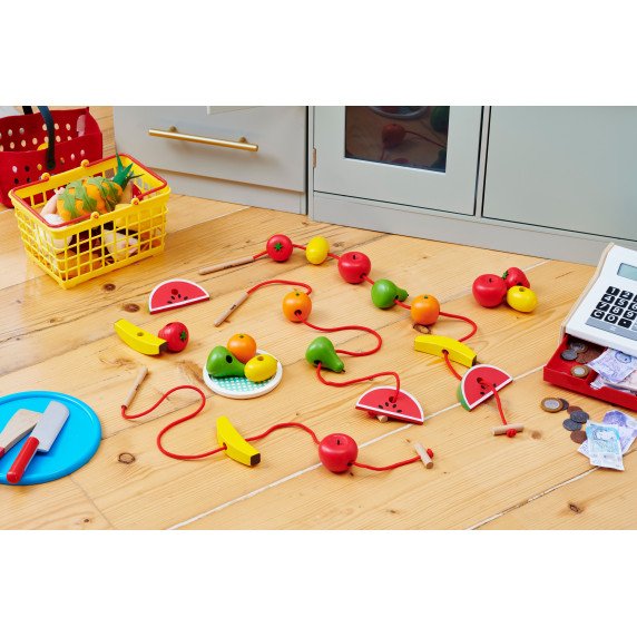 MEDINIAI VAISIAI Vėrimo žaidimas motorikai lavinti