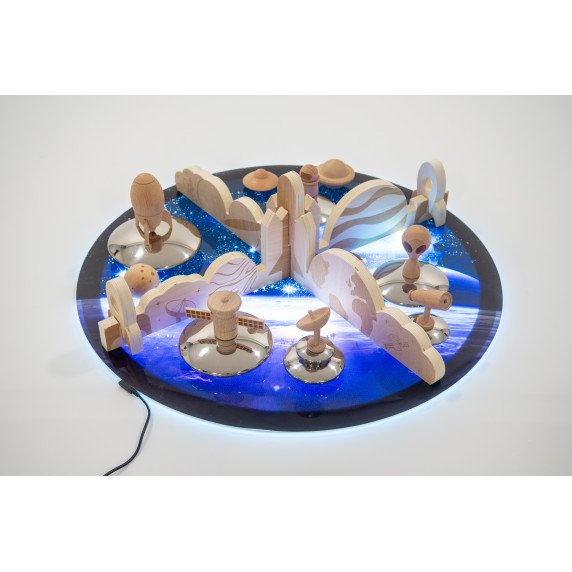 Medinės pertvaros grupiniams žaidimams „Visatos pažinimas”