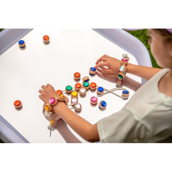 BRANGAKMENIAI Medinis vėrimo rinkinys