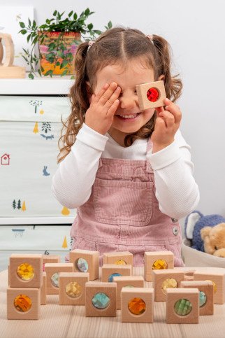 Medinės kaladėlės su kaleidoskopo efektu Medinės kaladėlės su kaleidoskopo efektu