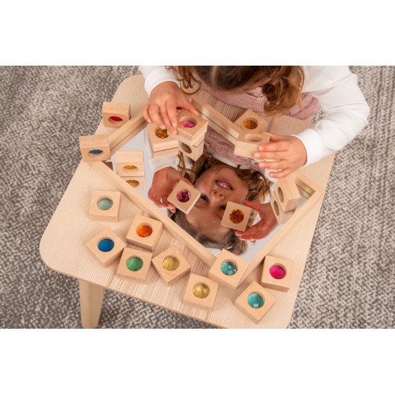 Medinės kaladėlės su kaleidoskopo efektu