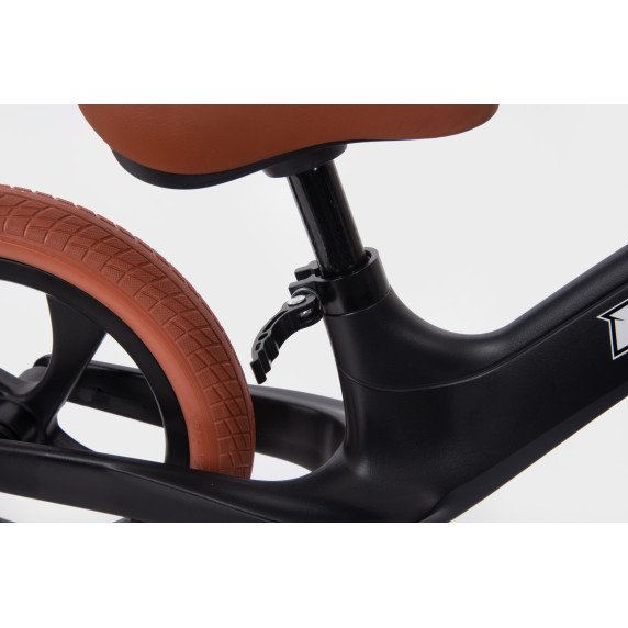 Balansinis dviratukas „Whizz“ (Juodas)