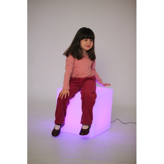 Šviečiantis sensorinis LED kubas