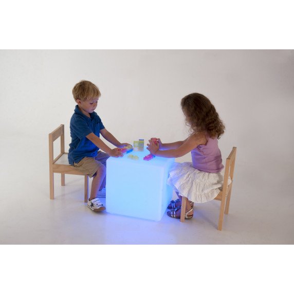 Šviečiantis sensorinis LED kubas