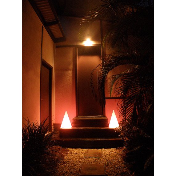 Sensorinė LED piramidė