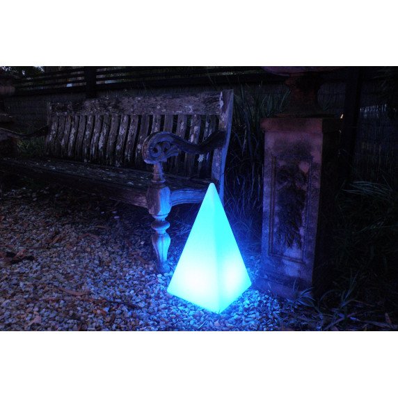 Sensorinė LED piramidė