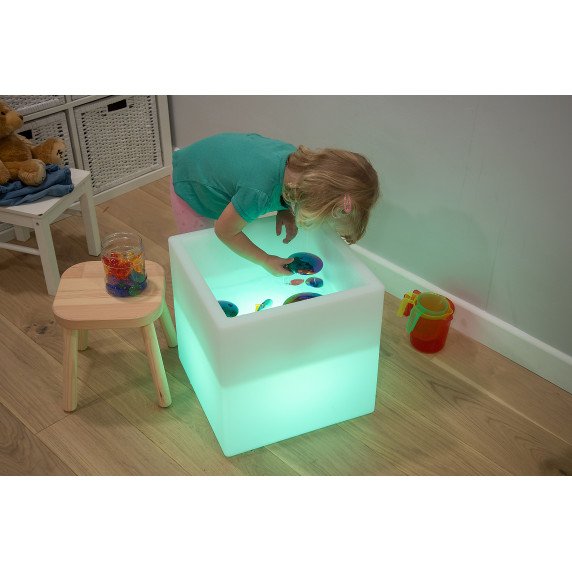 Šviečiantis sensorinis žaidimų kubas