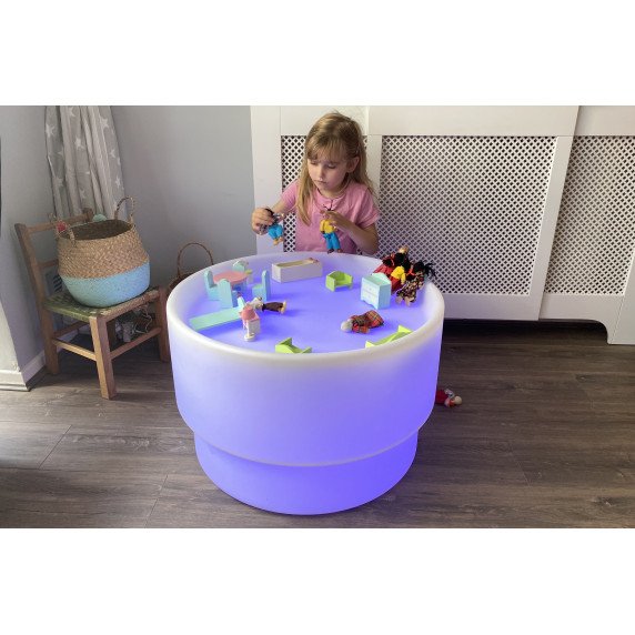 Šviečiantis sensorinis atradimų stalas