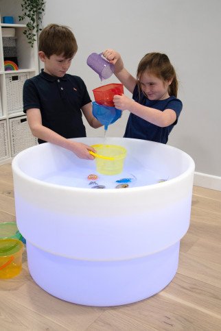 Šviečiantis sensorinis smėlio ir vandens stalas su talpa