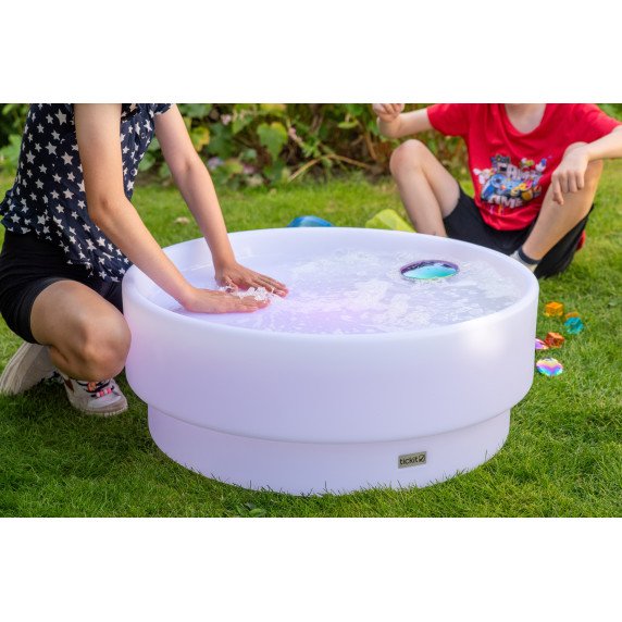 Žemas šviečiantis atradimų stalas