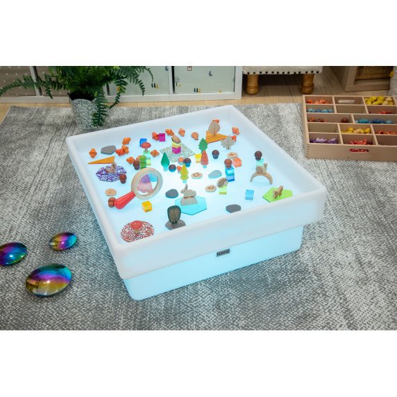 Kvadratinis šviečiantis sensorinis stalas vaikams