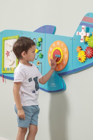 Lavinamoji veiklų sienelė LĖKTUVAS