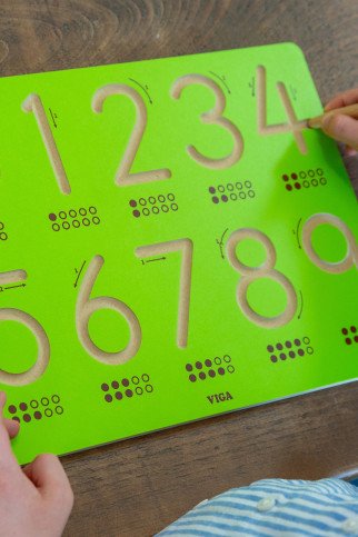 SKAIČIŲ RAŠYMAS Grafomotorinė lenta